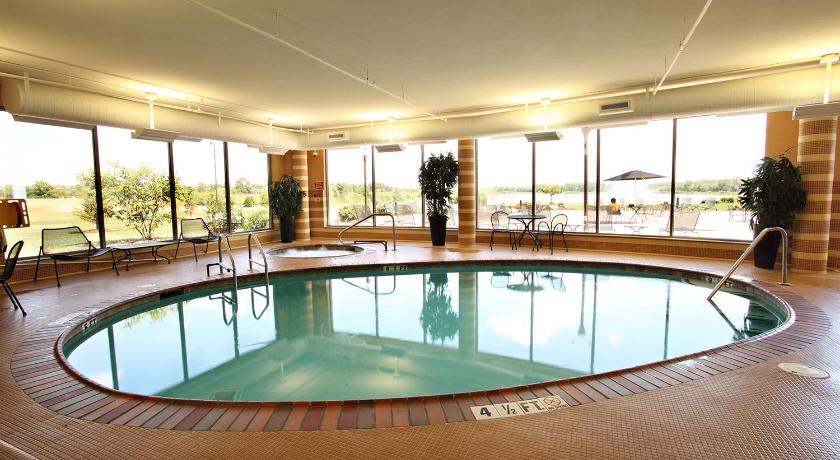 Bally's Quad Cities Casino & Hotel photo