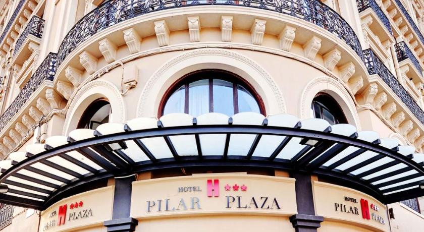 Hotel Pilar Plaza.