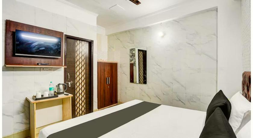 Hotel Shriman Premium Inn#Near Swargadwar Market and Jagannath Temple, Fully Air-Conditioned Hotel w — Kathmandu