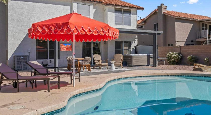 Phoenix Heated Pool, Hot Tub, Games & more! 4-Star Accommodation amenity