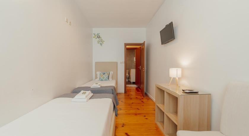 Dear Porto Guest House - image 46