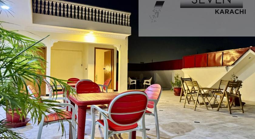 Hotel Seven 7 – Karachi, TX