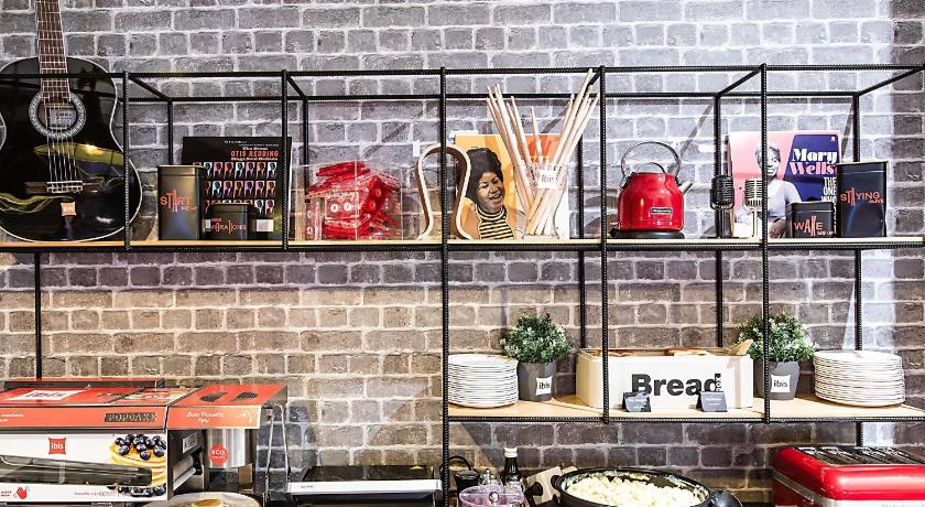 Amadora ibis Lisboa Alfragide 2-Star Hotel suite