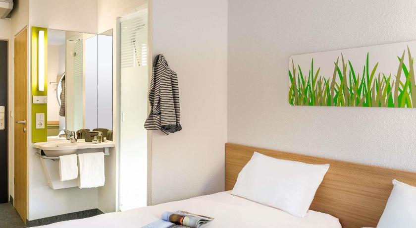 Image of Twin - Room With Twin Beds 1