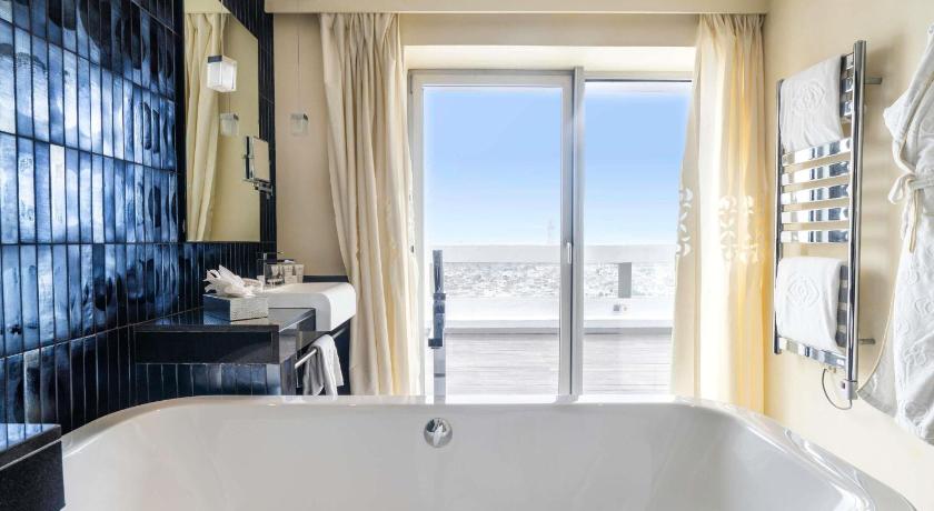 Opera King Suite - Separate Lounge, Medina and Ocean View 이미지 8