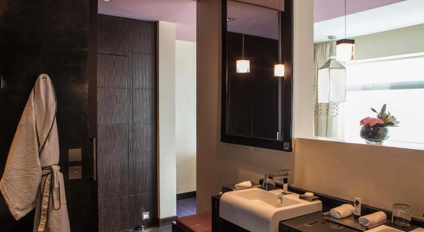 슈페리어룸 (킹베드) (Superior Room with 1 King Size Bed) 이미지 10