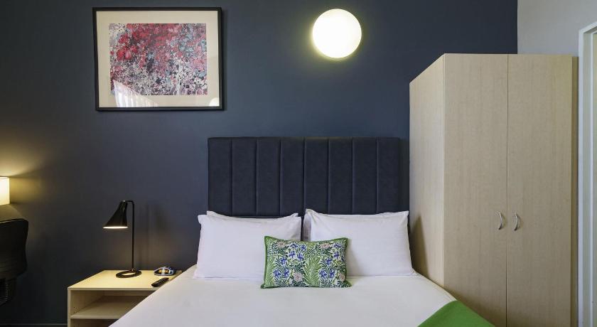 Image of Studio 1 Queen Bed 9