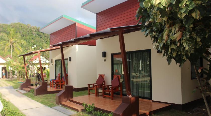 Image of Pool View Suite 14