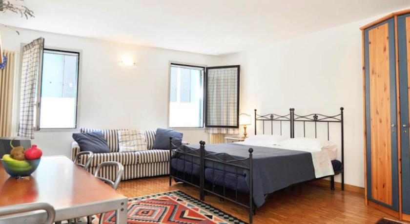 San Rocco Apartment — Hotel in Venice