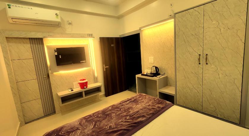 Hotel RN Residency - Near Prem Mandir Vrindavan