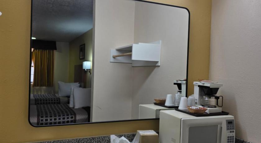 위니 (TX) Winnie Inn Suites & RV Park 숙소 객실