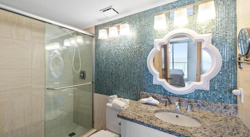 Image of Two-Bedroom Apartment with Balcony and Sea View 2
