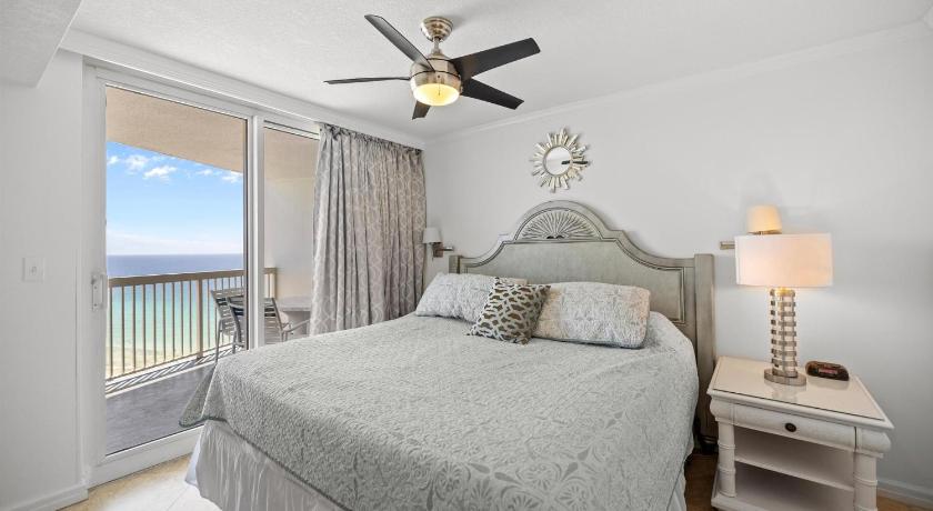 Image of Two-Bedroom Apartment with Balcony and Sea View 9