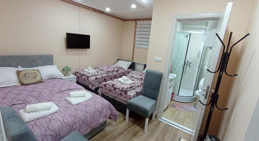 ベオグラード Apartments & Rooms -MDL Lazic 4つ星 ゲストハウス プール