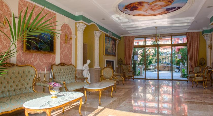 Venera & Anastasia Palace Apartments photo