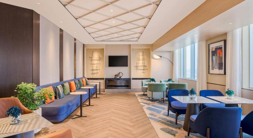 Image of Amiri Suite - Club lounge Access including Breakfast, Evening Cocktail hours & Soft Refreshments & Canapes 6