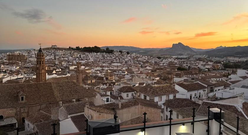 Hotel Apartamentos Antequera