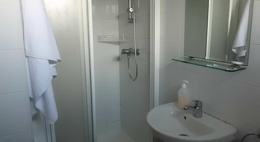 Hostal Caracas photo
