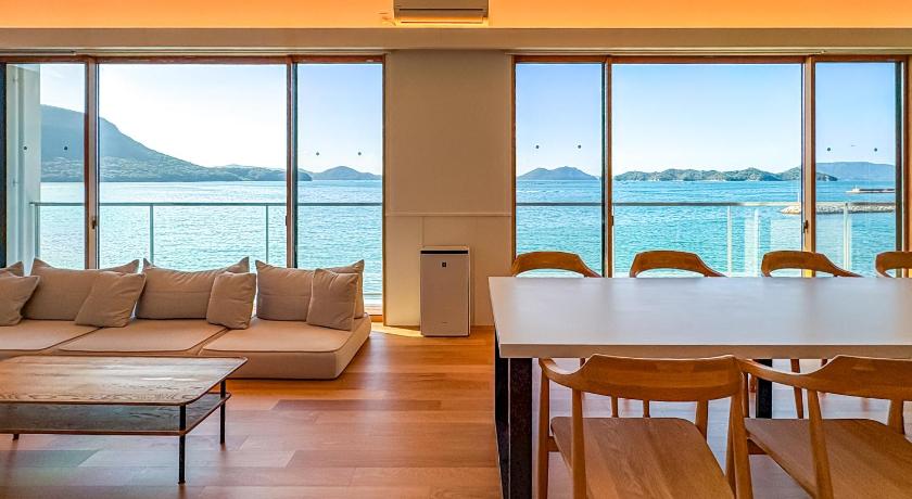 高松 Nagisato Villa Clover 4つ星 宿泊施設 外観