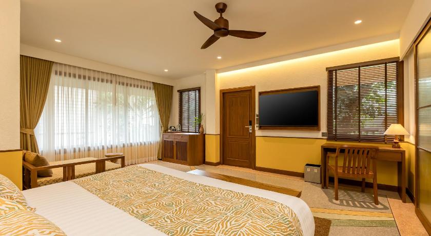 Image of Deluxe Grand 8