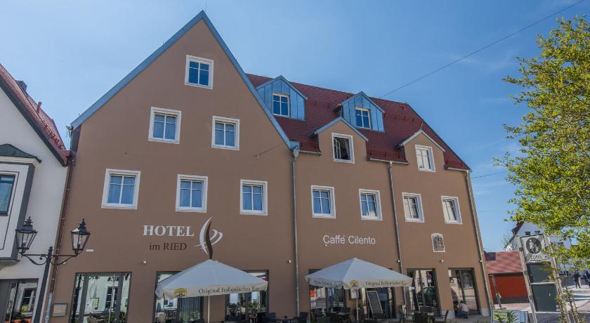 Hotel im Ried — Hotel in Donauworth