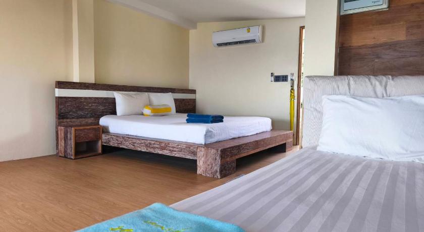 Image of Triple Room Beside the Sea 5