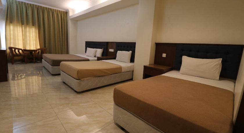 Image of Triple Room 0