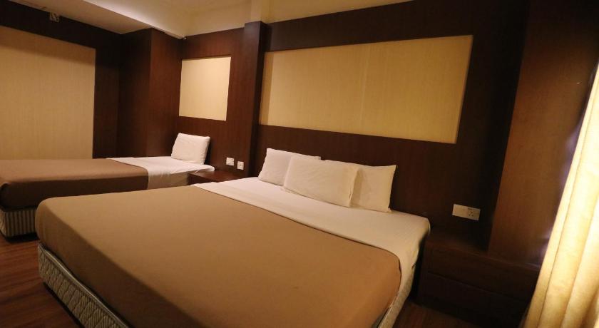 Image of Triple Room 6