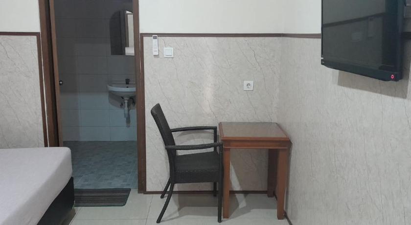 Nuka Beach Inn - image 20