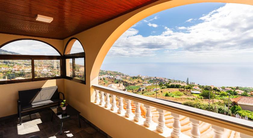 Michaels View - Calheta