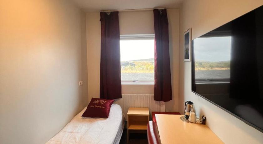 Image of Single Room with Bath 0