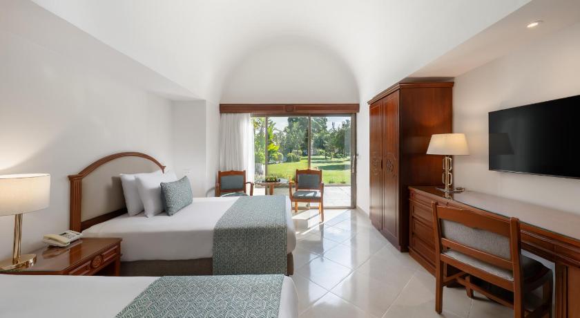 รูปของDeluxe, King or Twin Bed, Garden View 0