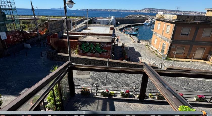 ポルティチ Sea Vibes I FLOOR 3つ星 ホテル プール