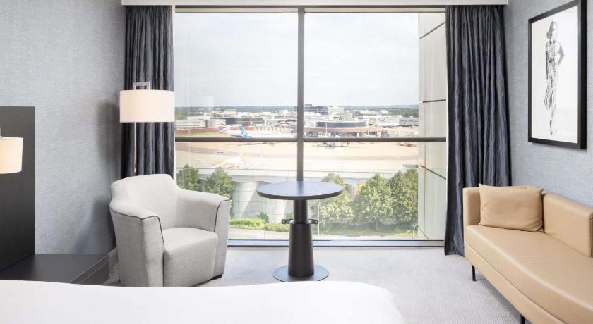 Image of Superior Room - 1 Queen Bed 0