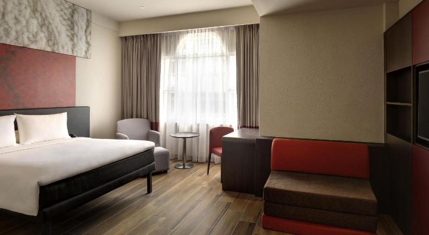 Image of Queen Suite 0