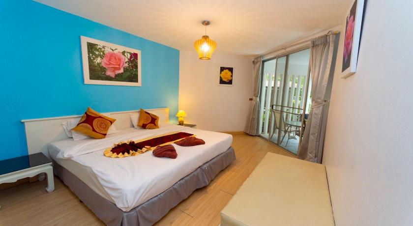 Image of Family Two-Bedroom with Sea View 7