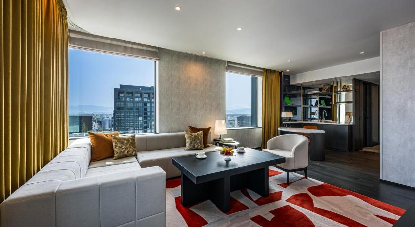 福岡 The Gate Hotel Fukuoka by Hulic 4つ星 ホテル プール