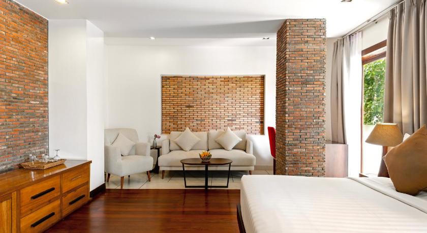Image of King Suite with Balcony 0