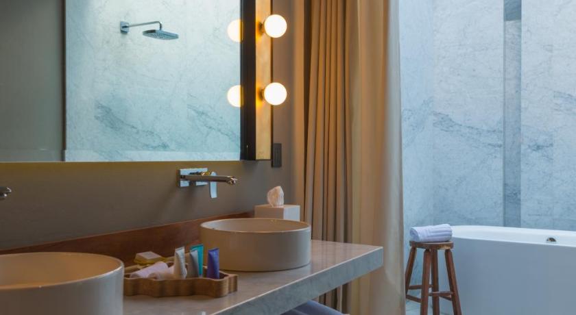 Dos Casas Hotel & Spa a Member of Design Hotels