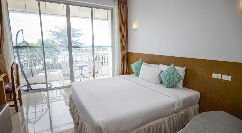 Image of Deluxe Double Room 0