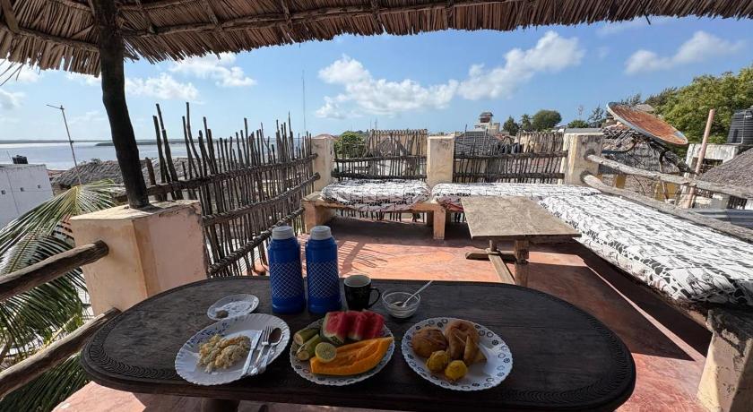 Wildebeeste Lamu