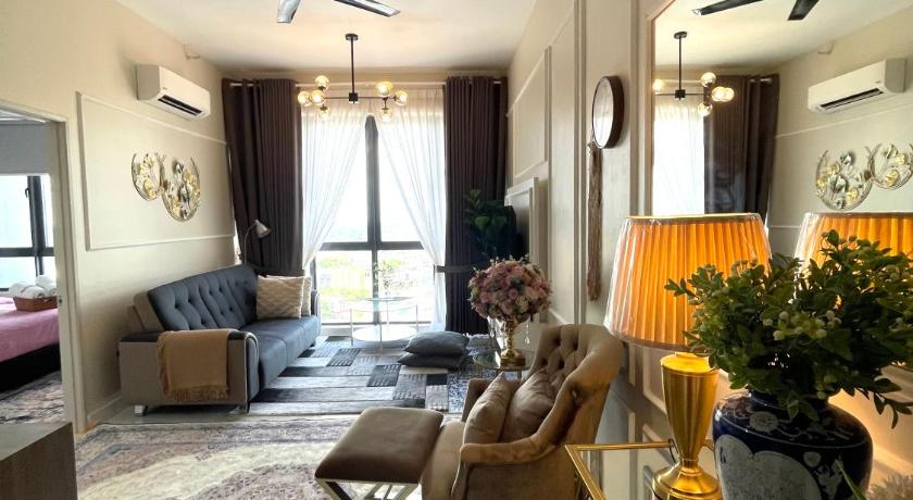 Netflix 2 Queen Bed Troika Kota Bharu Homestay 113 - image 17