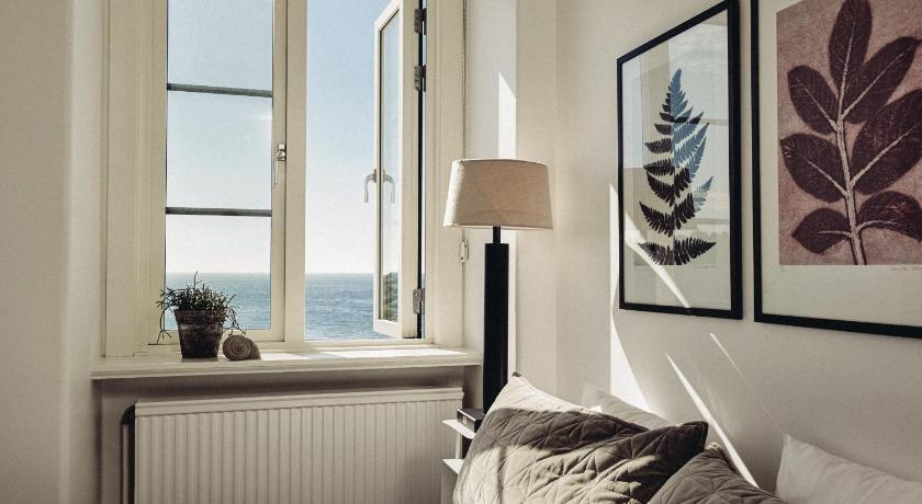 Image of Standard Room with Sea View (55 in bed) - Excluding Spa 0