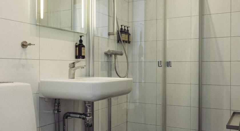 Image of Standard Room with Sea View (55 in bed) - Excluding Spa 2