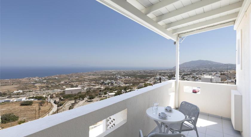 Erato Apartments - image 5