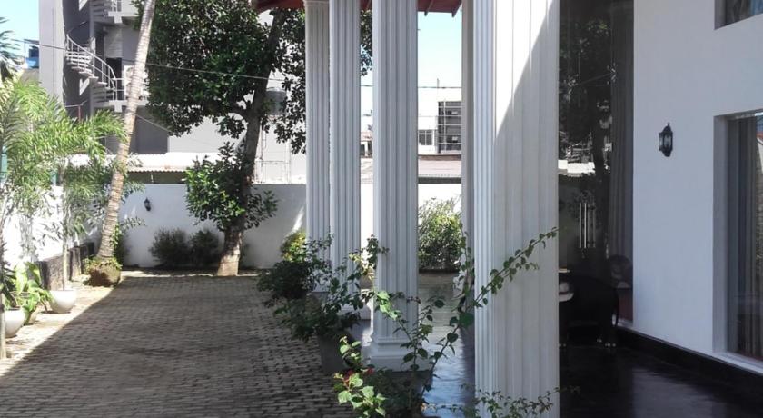 The Kingston Hotel — Hotel in Kelaniya