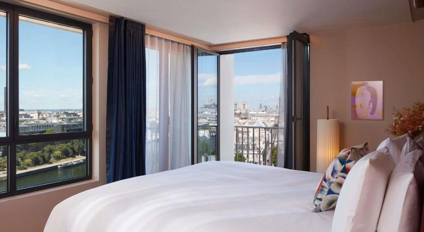 Image of SO Paris Presidential Suite - Panoramic view 0