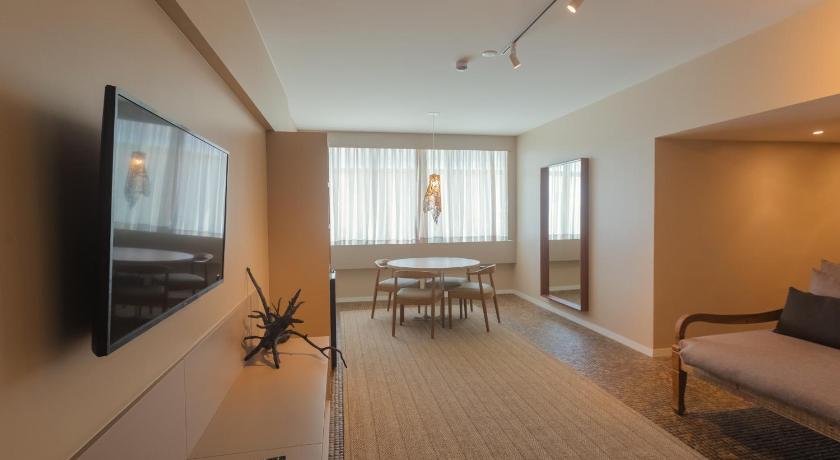 Image of Suite with Sea View 3