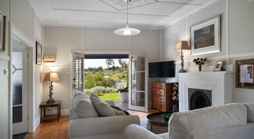 Churchills - outstanding views over Daylesford