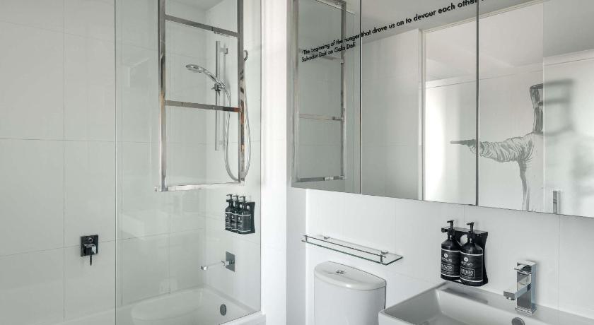 Image of Studio Suite 2